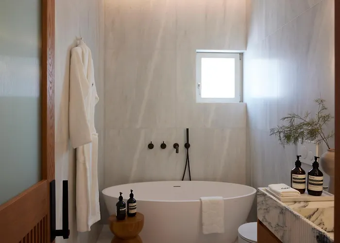 Avant Mar Paros נאוסה