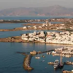 Avant Mar Paros