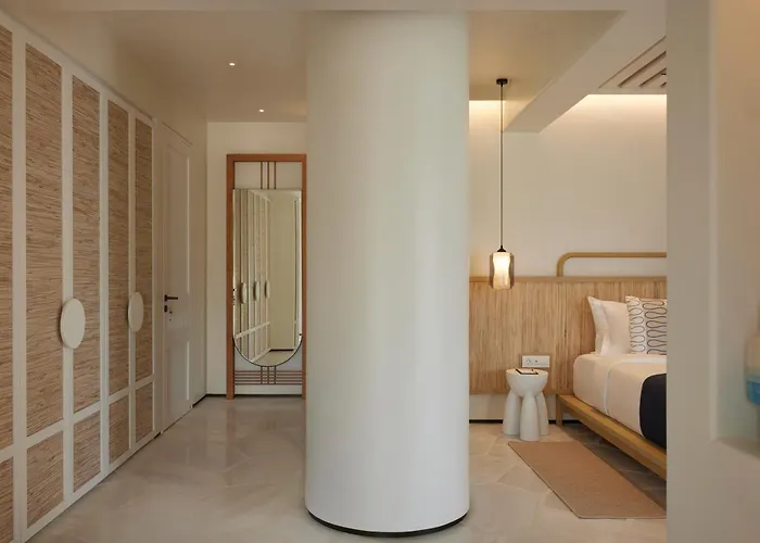 Avant Mar Paros Naousa